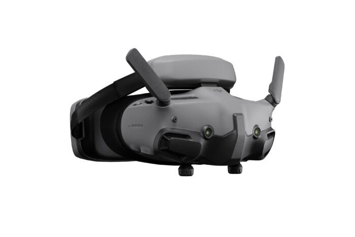 DJI Goggles 3 from an angle to the right